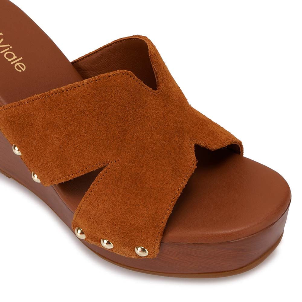 Sandalia Slide Casual SOFI-2610 Habano Viale Cuero - Imagen 6